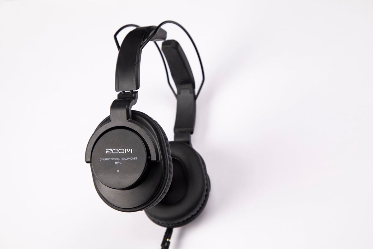 Dynamic Mic & Headphones Pack J46693