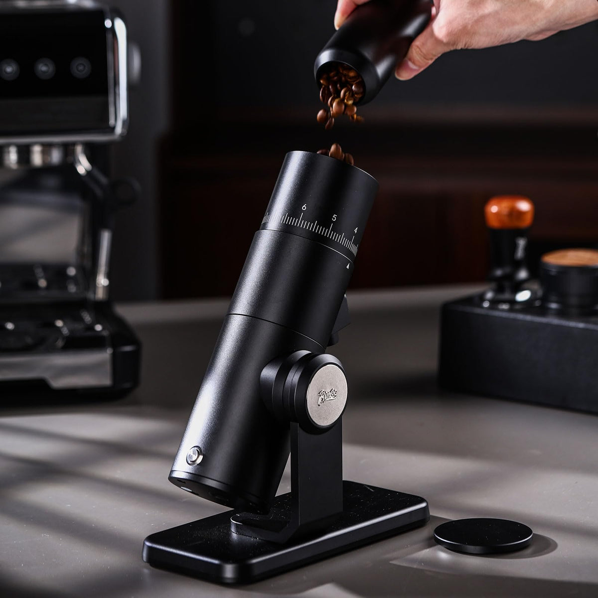 Black Electric Burr Coffee Grinder with Stainless Steel Conical Burr P924