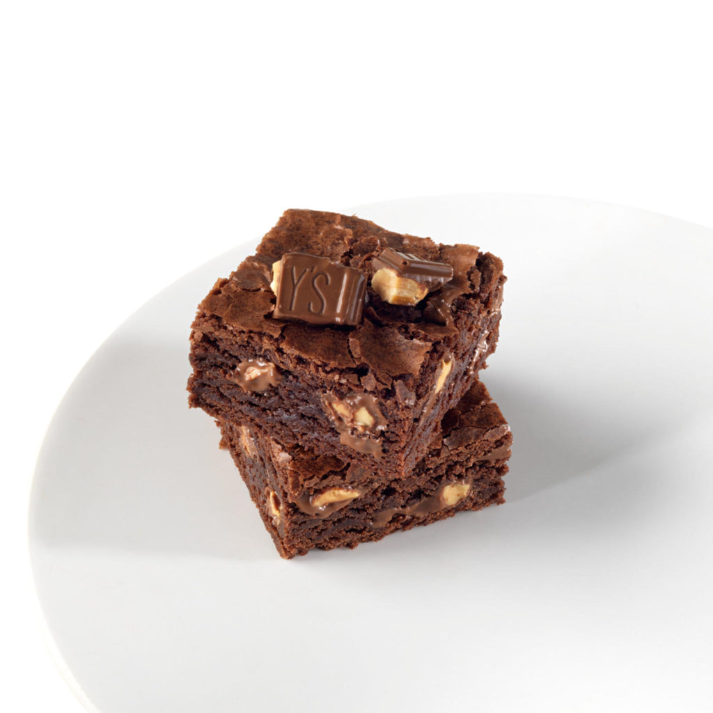 Milk Chocolate with Whole Almonds Candy Bars 1.45 oz 36 Count W510459
