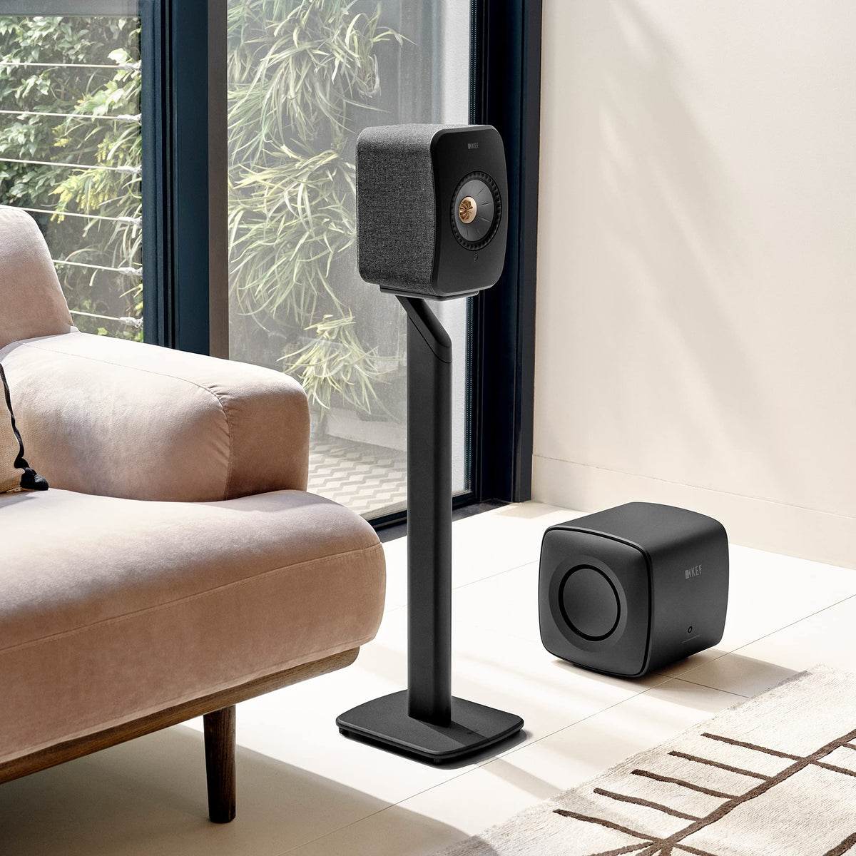 Carbon Black Wireless Bookshelf Speakers M139